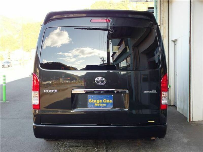 HIACE VAN