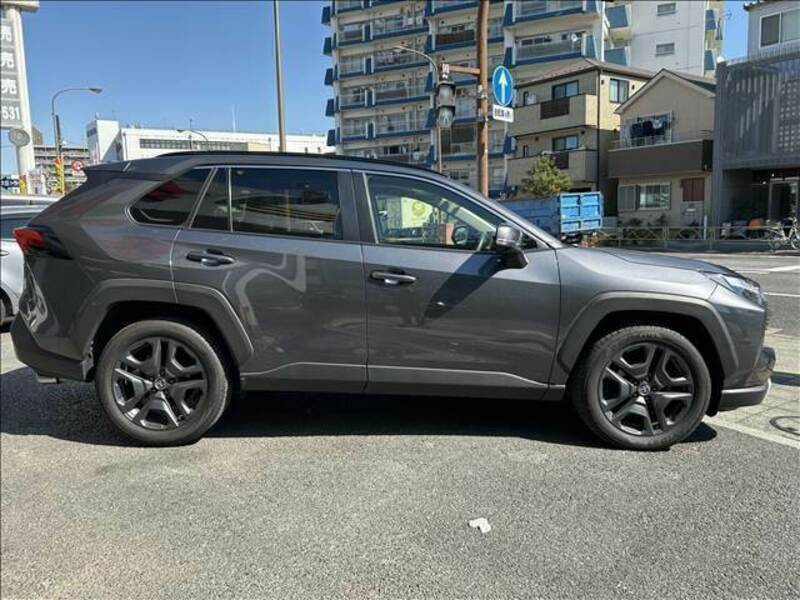 RAV4