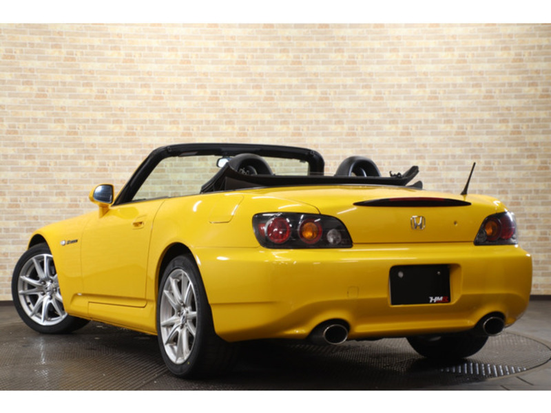 S2000