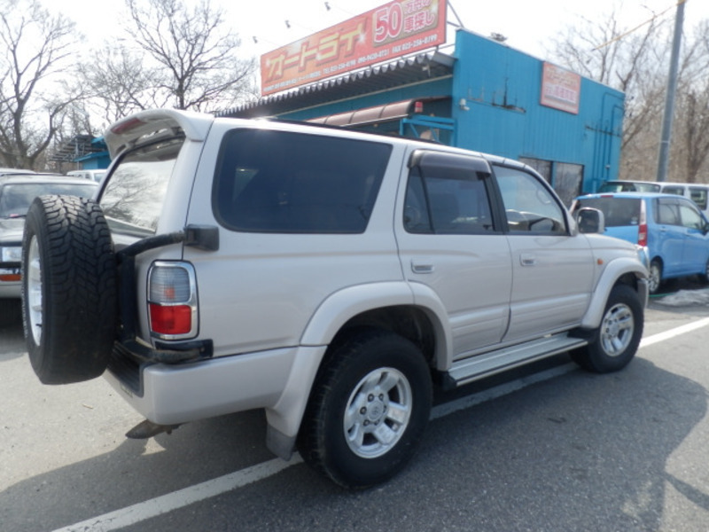 HILUX SURF