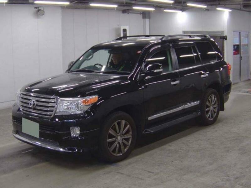 LAND CRUISER