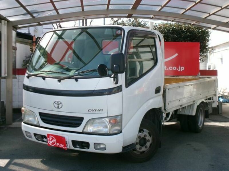 TOYOTA DYNA