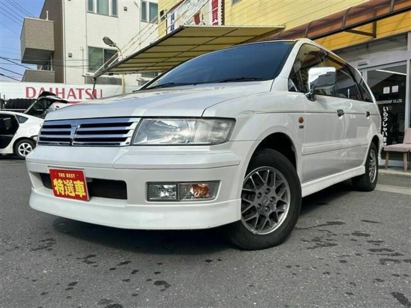 MITSUBISHI CHARIOT GRANDIS