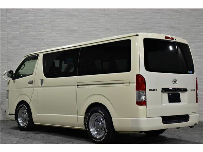 HIACE