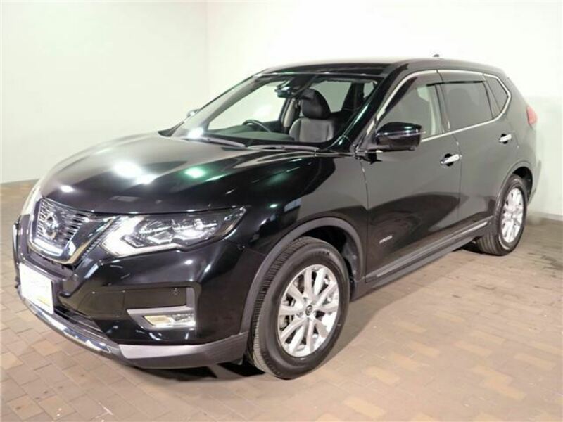 X-TRAIL