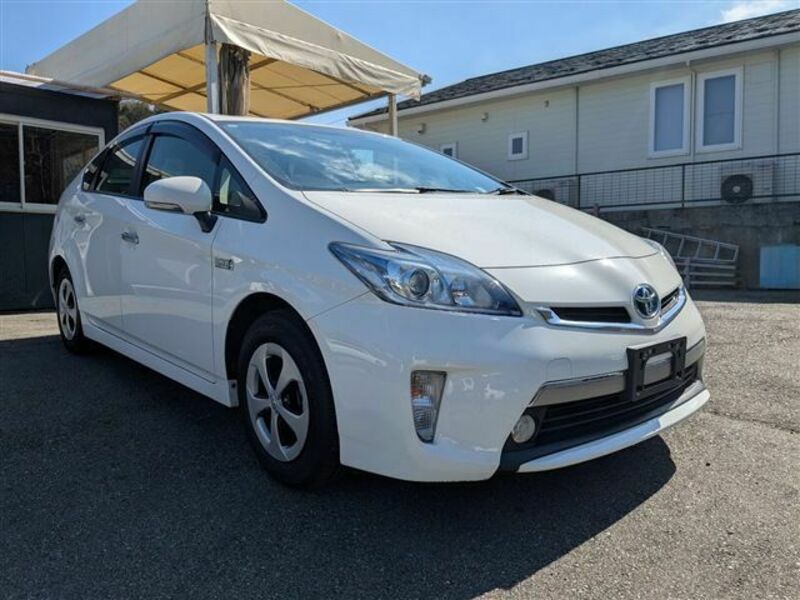 PRIUS PHV