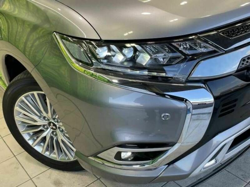 OUTLANDER PHEV