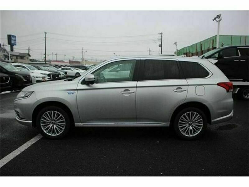 OUTLANDER PHEV