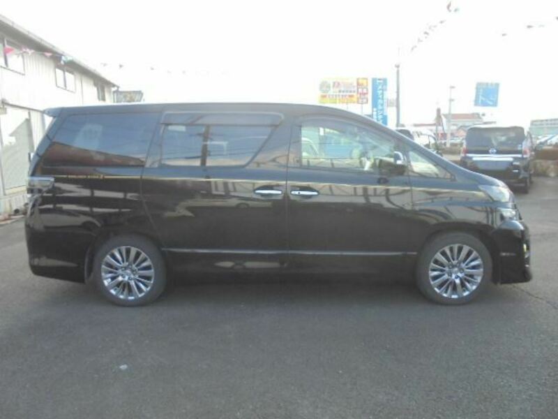 VELLFIRE