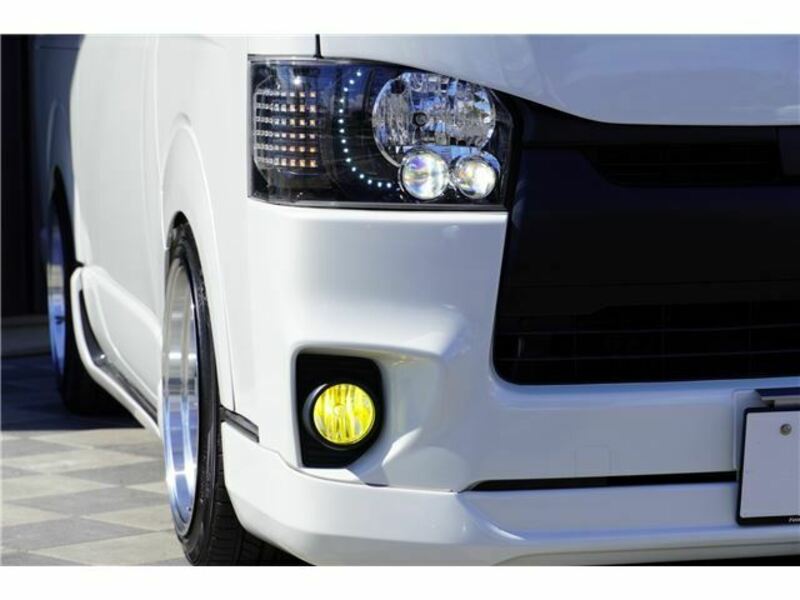 HIACE VAN