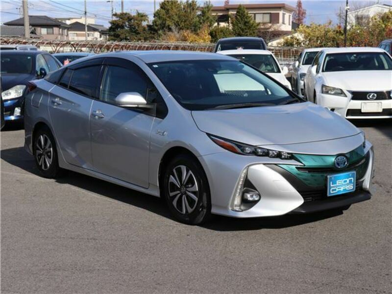 PRIUS PHV