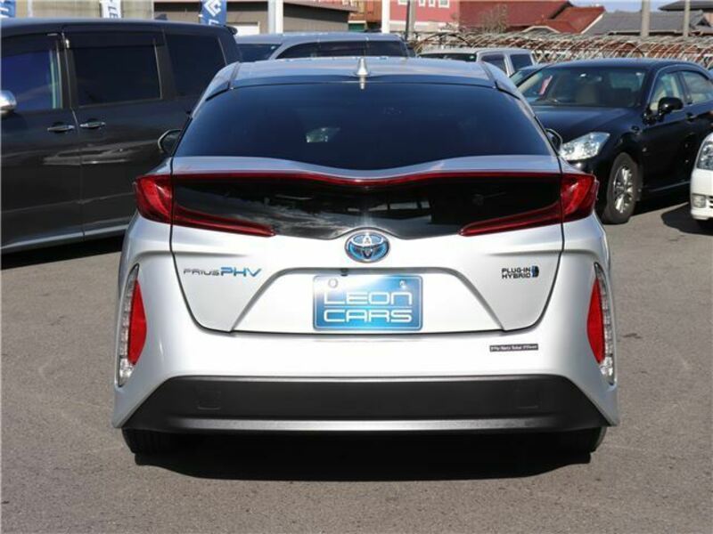 PRIUS PHV