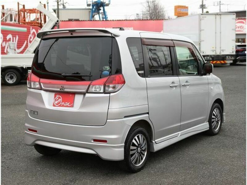 DELICA D2