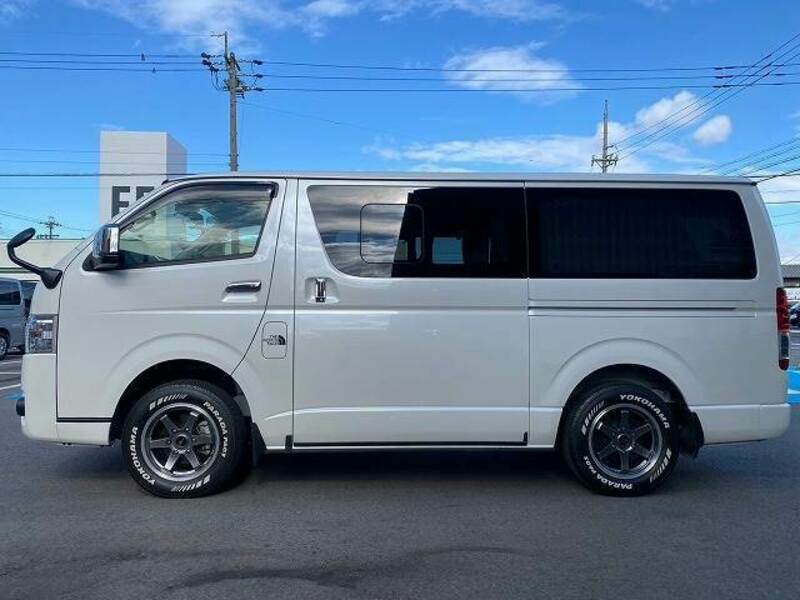 HIACE VAN