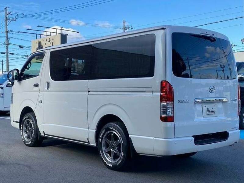 HIACE VAN