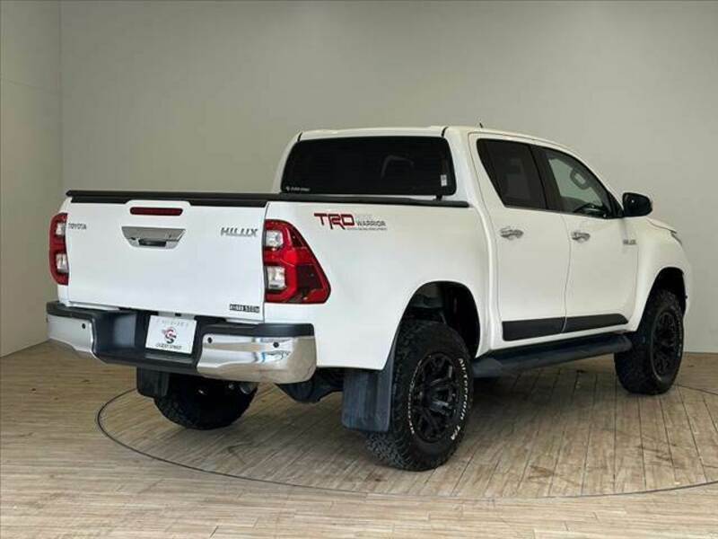 HILUX