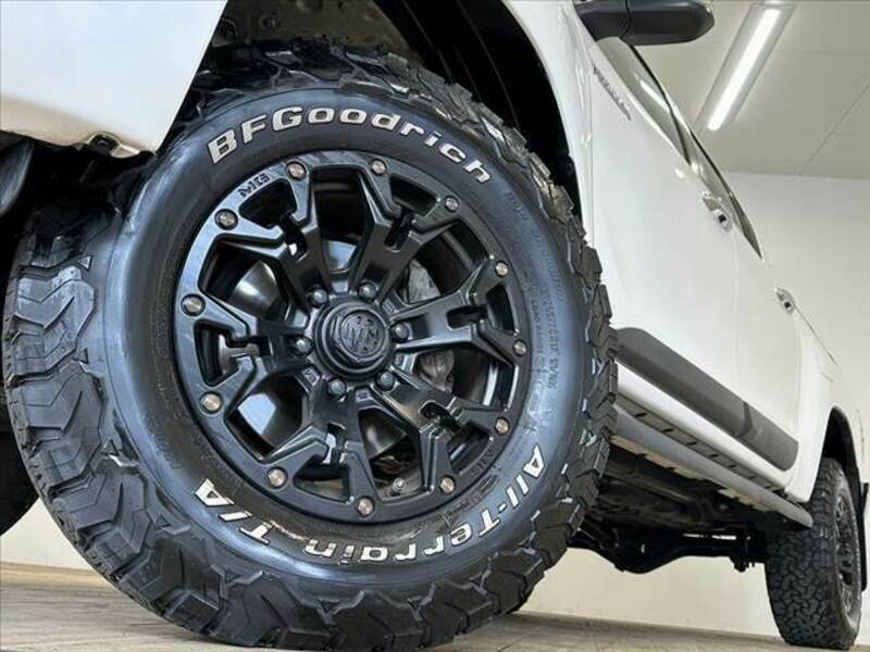 HILUX