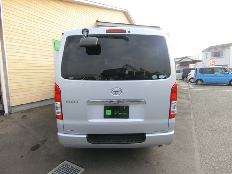 HIACE VAN