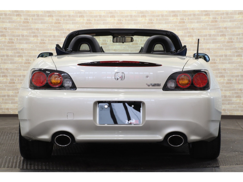 S2000