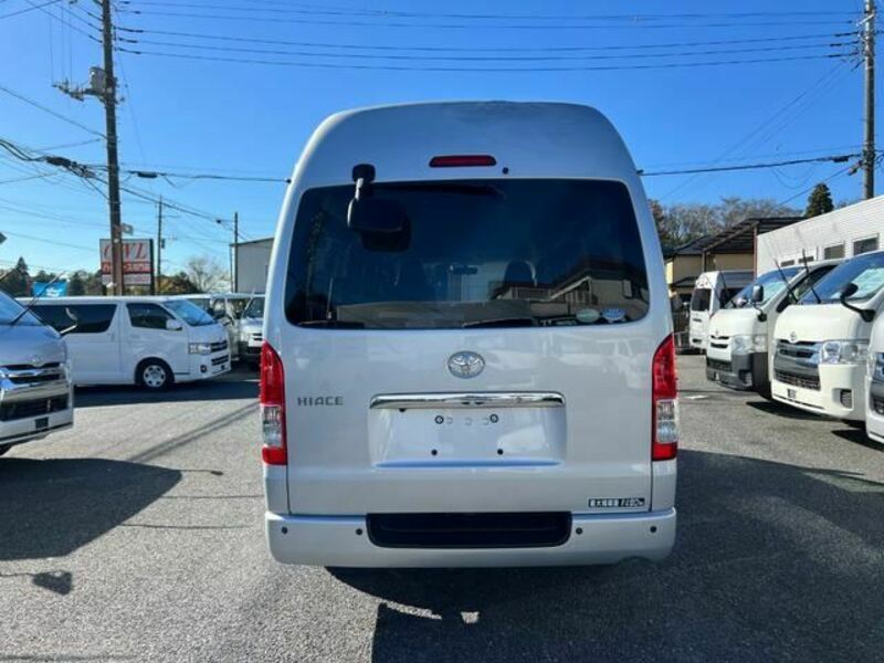 HIACE VAN