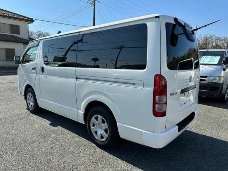 HIACE VAN