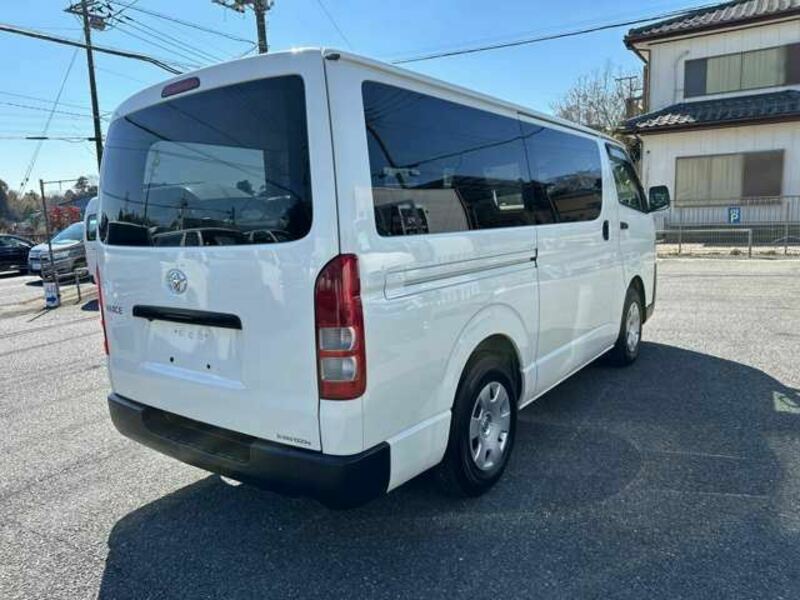 HIACE VAN