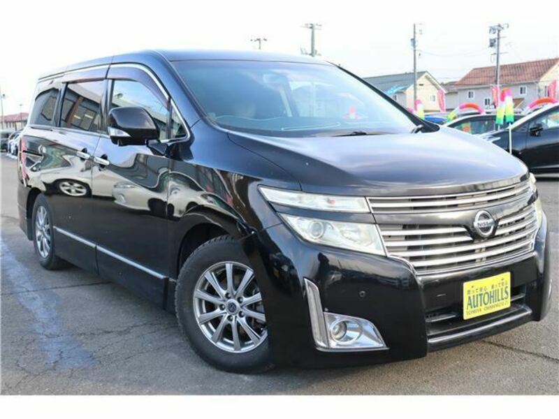 NISSAN ELGRAND