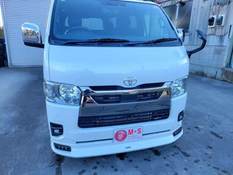 HIACE VAN