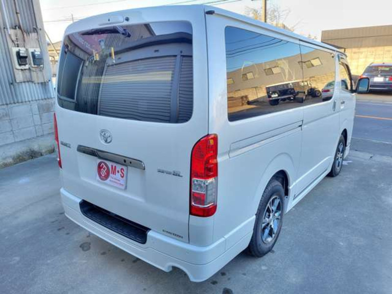 HIACE VAN