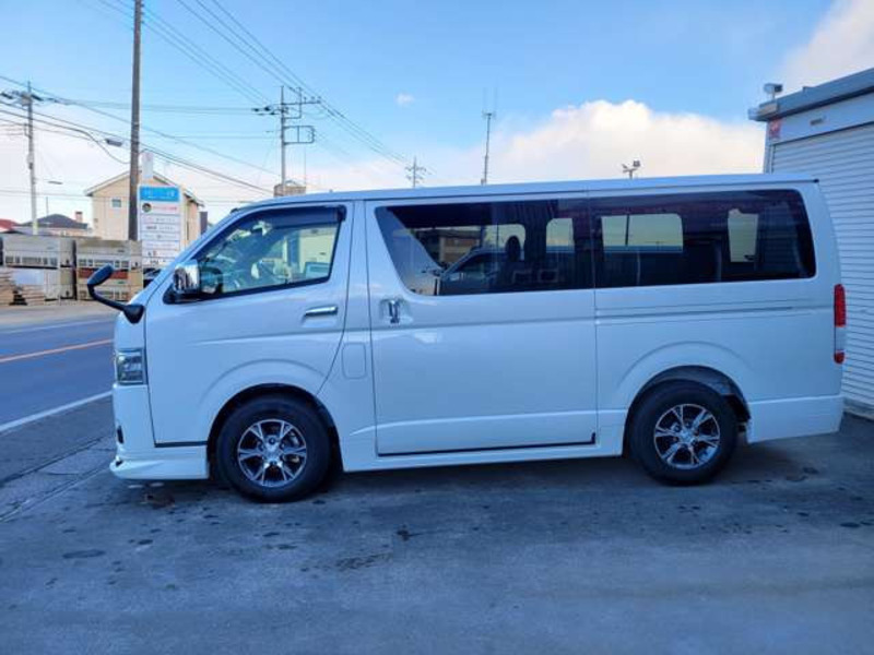 HIACE VAN