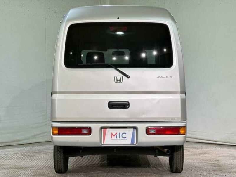 ACTY VAN