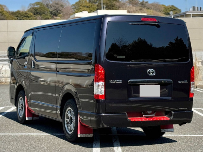 HIACE VAN