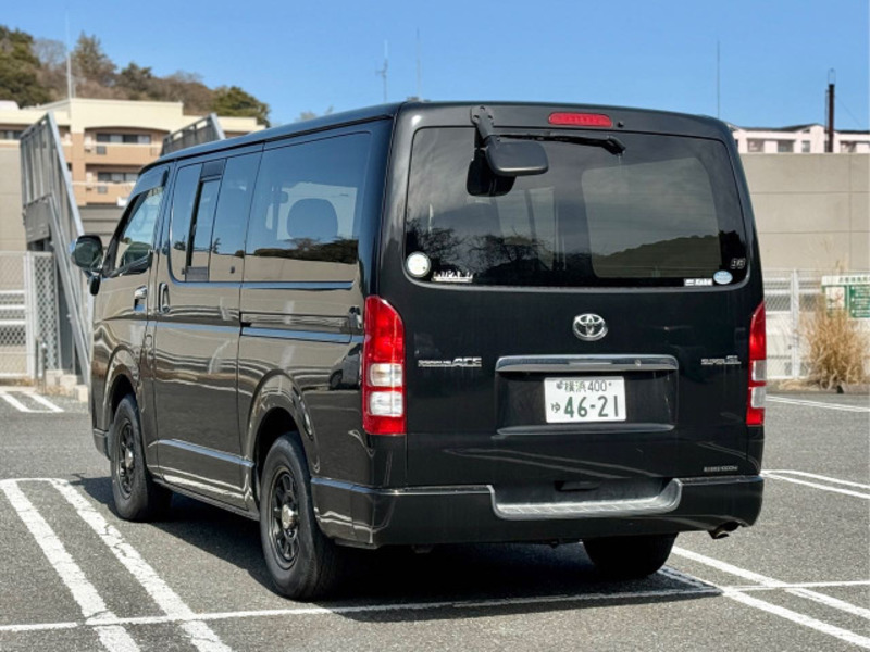 HIACE VAN