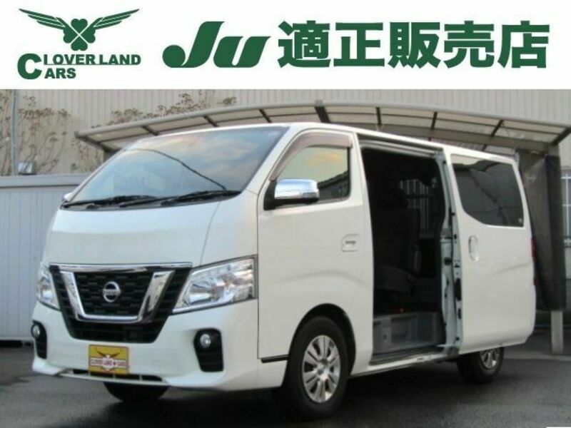 NV350 CARAVAN-0