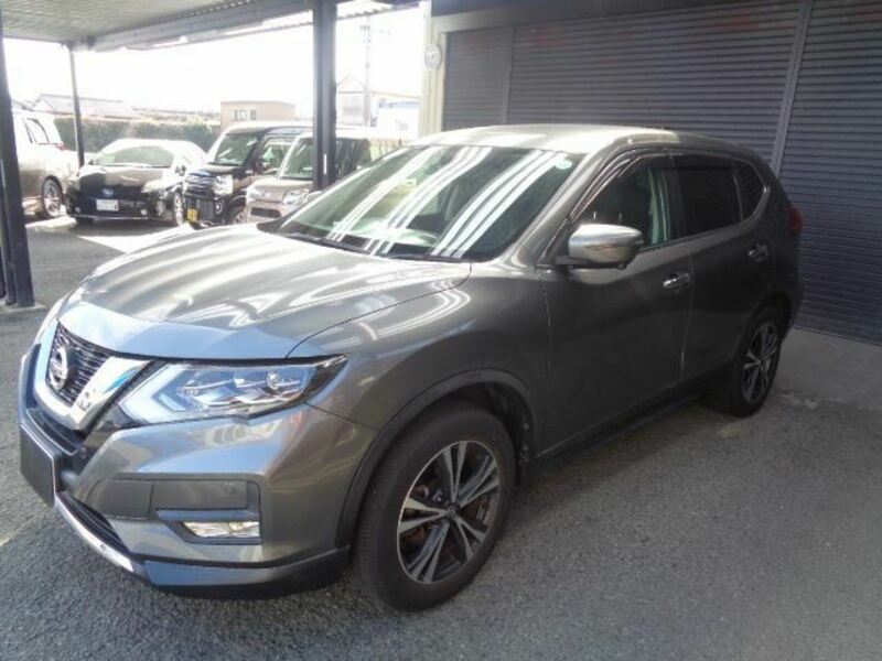 X-TRAIL