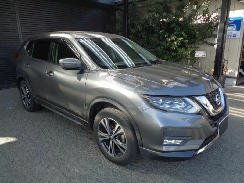 X-TRAIL