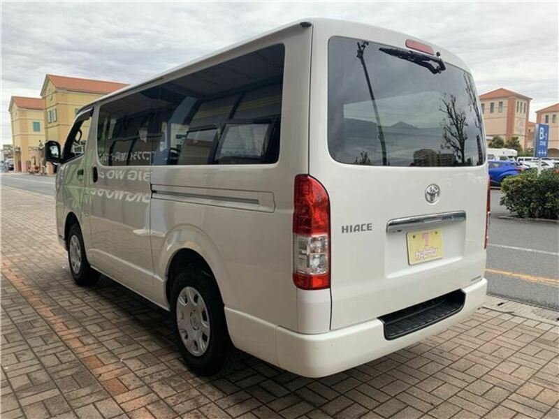 HIACE