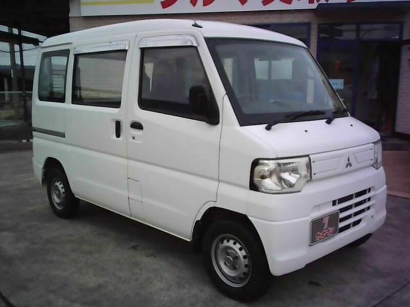 MITSUBISHI MINICAB VAN