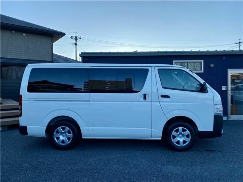 HIACE VAN