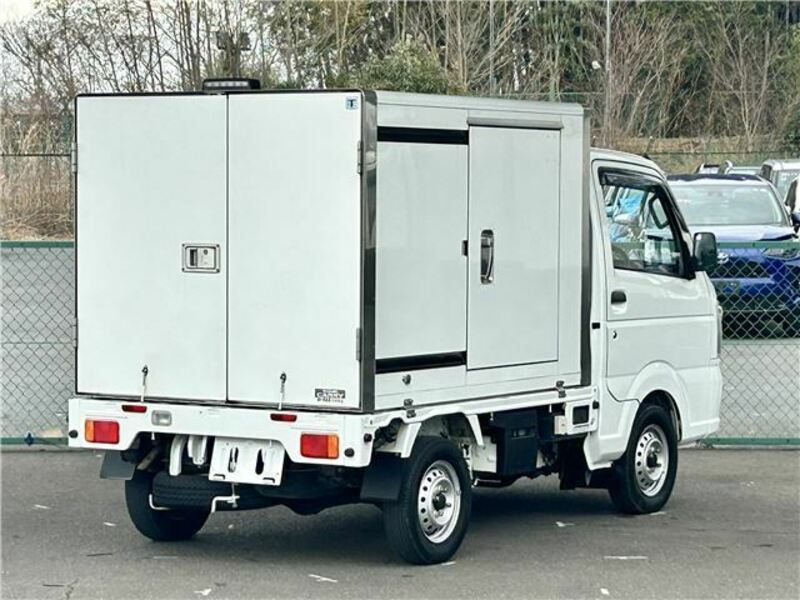 CARRY TRUCK