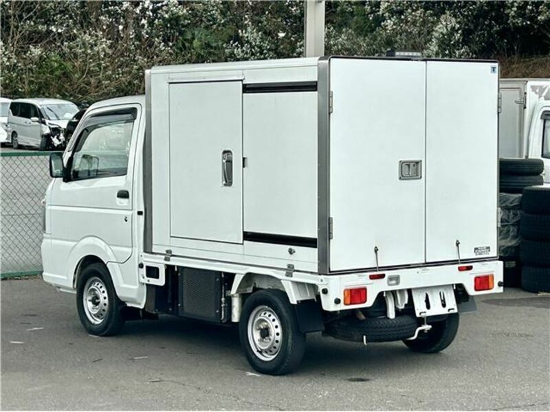 CARRY TRUCK