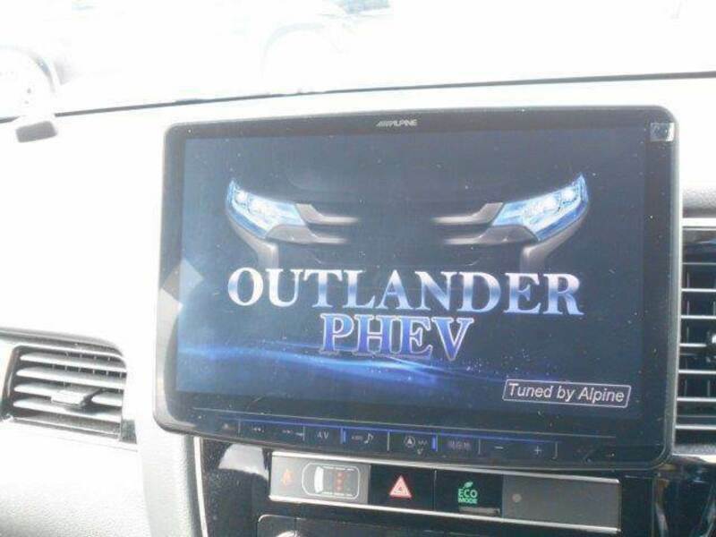 OUTLANDER PHEV