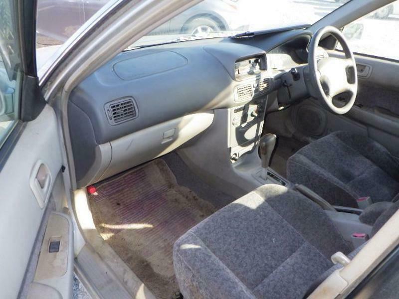 COROLLA-8