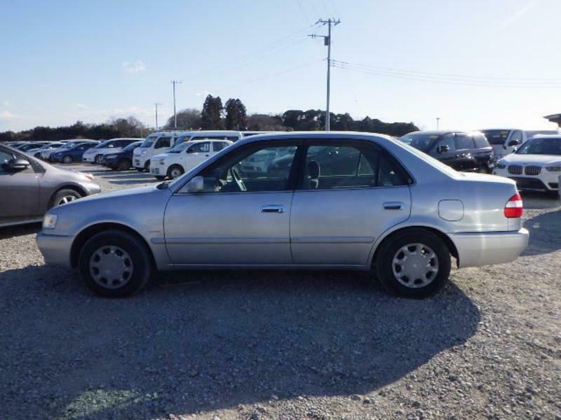 COROLLA-37