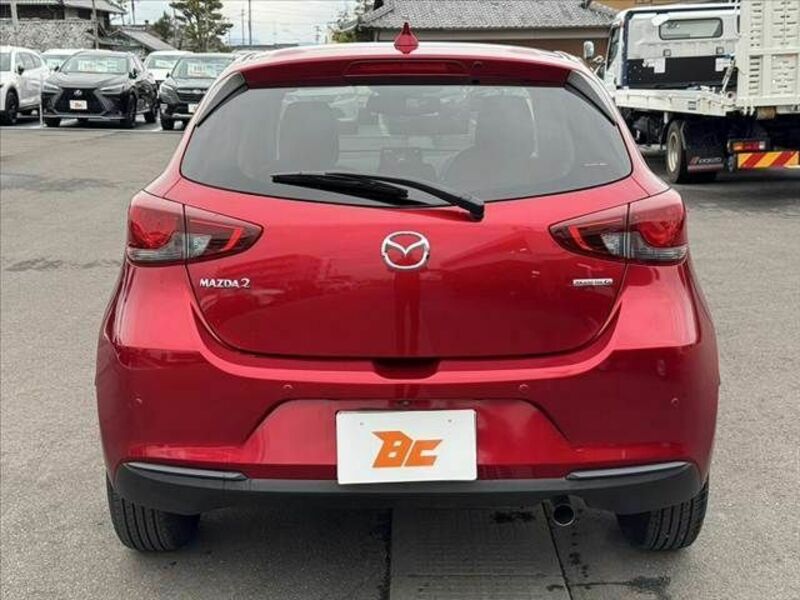 MAZDA2