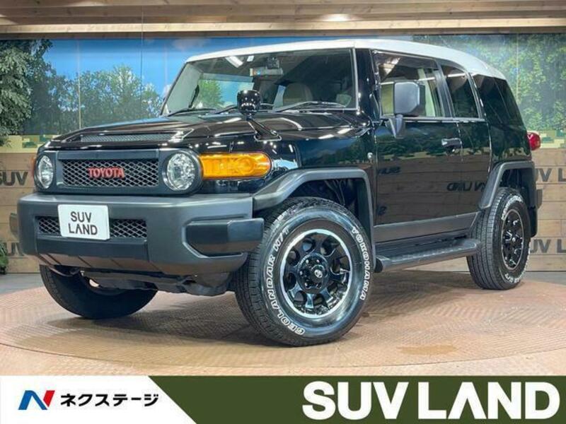 TOYOTA FJ CRUISER