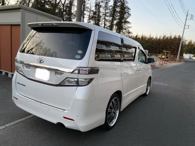 VELLFIRE