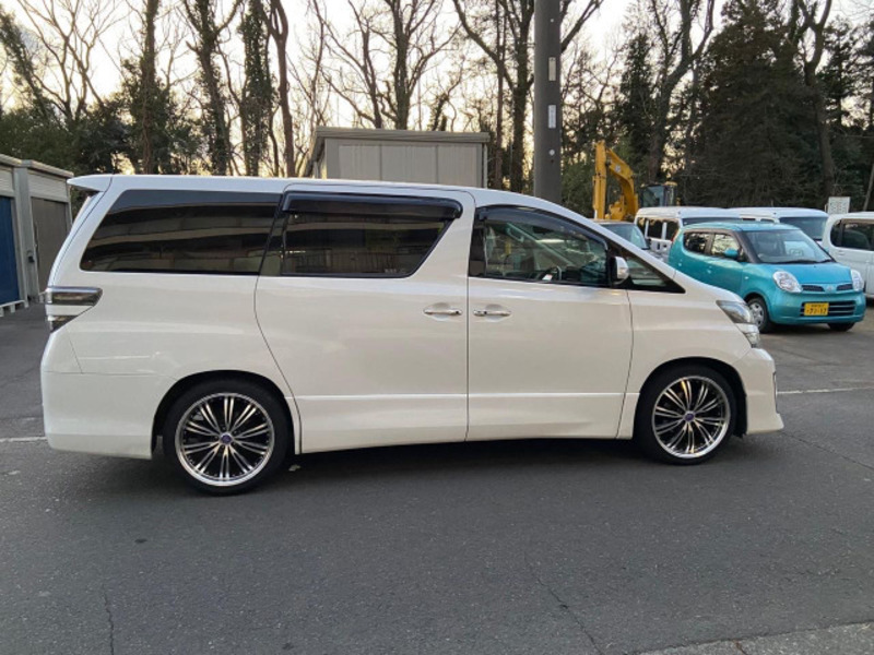 VELLFIRE