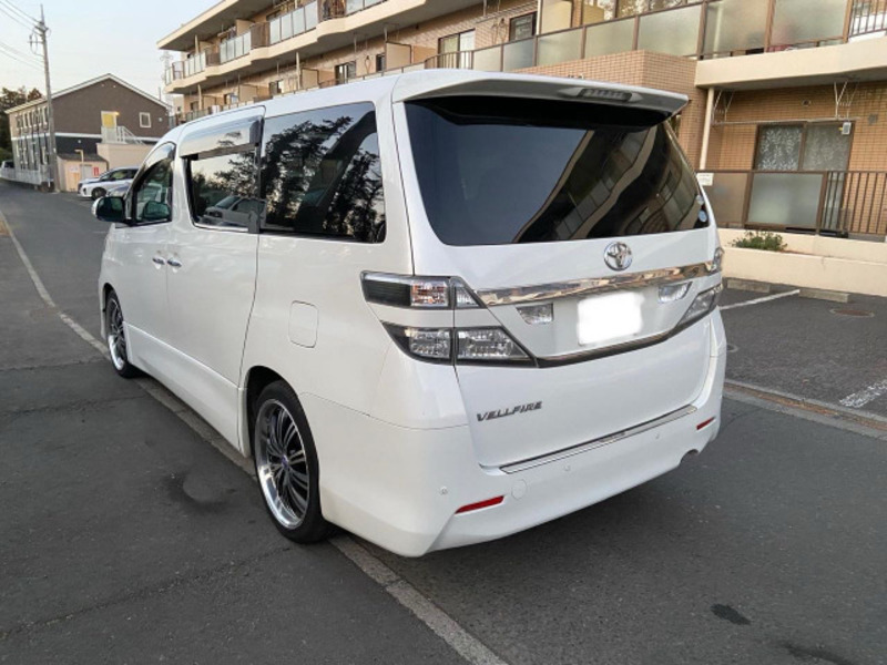 VELLFIRE