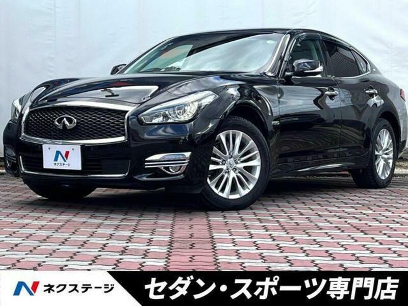 NISSAN FUGA